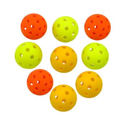 China Standard Practice USAPA Pickleball Pickleballs Seamless Competition For Outdoor Course PE 26/40 Hole Golf Outdoor Pickleball Balls for sale