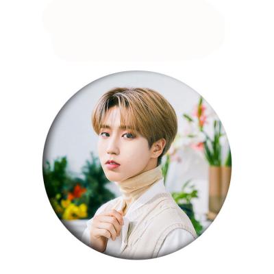 China Wholesale Personalized Kpop Stray Kids 2022 Weverse Magazine Metal Pocket Makeup Mirror SEASONS GREETINGS for sale