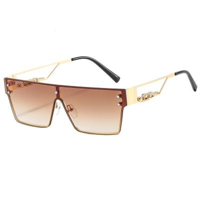 China Outdoor Eyewear Man Women Travel UV400 Fashion Sunglasses Design Big Frame Friendly Material High Quality Oversized Sunglasses for sale