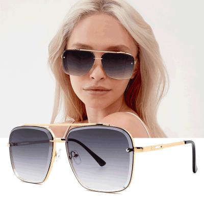 China Luxury Sunglasses Women Oversized New Fashion Sunglasses Pilot Sunglasses For Female Vintage Gradient Shades for sale