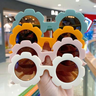 China Custom Cute Sunflowers Sunflowers Multicolor Plastic Fashion Logo UV400 Baby Children Kids Sunglasses for sale