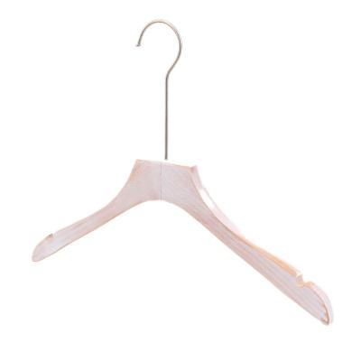 China Behind Doors/On Walls Best Price Notched For Non Slip Revolving Hanger Hangs Solid Wood Hangers for sale