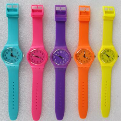 China Vogue Purple Silicone Rubber Watch With Japan Movement , Lady Quartz Wrist Watch for sale