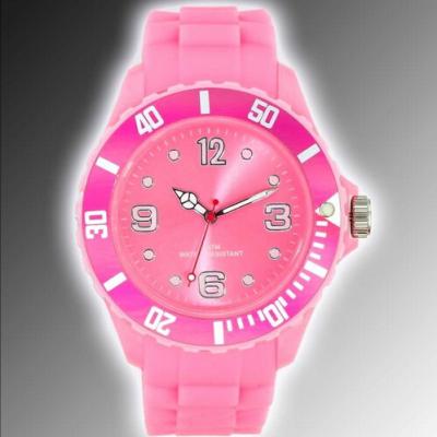 China Reloj femenino rosado del cuarzo del silicón, CE EN71 del caso ROHS del tamaño de 38m m en venta