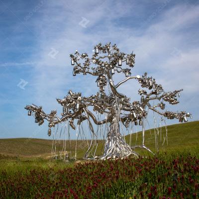 China Europe Stainless Steel Mirror Polished People Tree Sculpture for sale