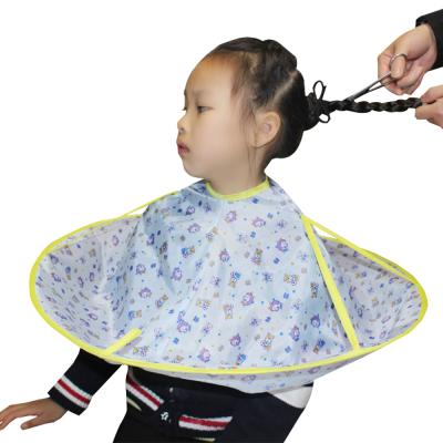 China Nylon Barber Haircut Bib Apron Barber Cloak Hair Cutting Cloak Fashionable Gown Umbrella Cape Nylon Hairdresser for sale