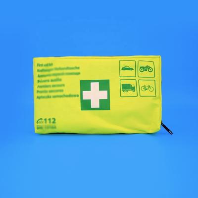 China Durable Wholesale Green Color Fast Delivery Emergency Easy To Carry Fist Aid Medical Kit Bag for sale