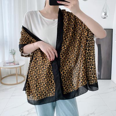 China Cotton Cotton And Canvas Material Printing Scarf For Women Spring And Autumn Thin Scarves Fashion Shawl for sale