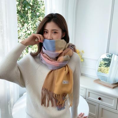 China Polyester winter scarf for women fashion lattice autumn scarves and winter tassel shawl for sale