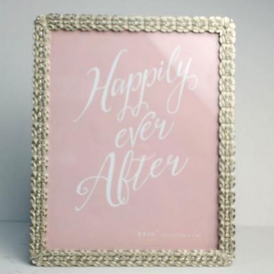 China Vintage Metal Luxury European Zinc Alloy Square Shaped Picture Frame for sale