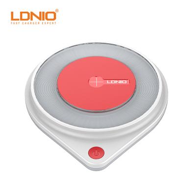 China LDNIO Super Fast Charging High Quality Wireless Charger Adapter For Samsung Smart Phone AW001 Fast Wireless Charger Pad for sale