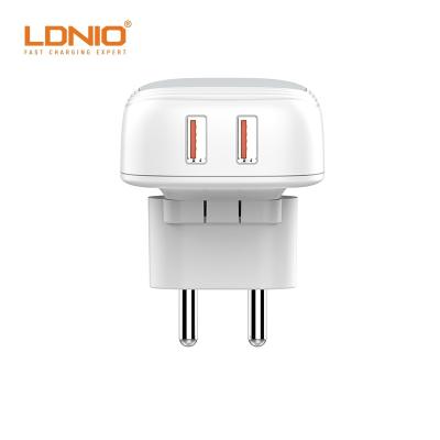 China LDNIO A2512Q 18w Cell Phone Fast Charger For Iphone Cellphones OEM 5V 3A Plug Universal Mini Dual Usb Mobile Phone Chargers Travel Charger for sale