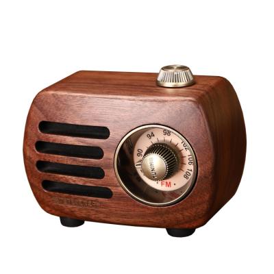 China Portable Mini Wood Blue Tooth Speakers Vintage Style Mini Wood Retro Wireless Blue Tooth Video Speaker Portable Call Speaker With FM Radio for sale