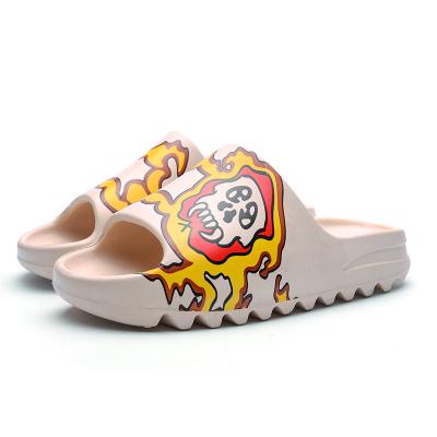 China Fashion trend indoor and outdoor leisure non-slip slippers summer personality trend fashion couples of the new for sale