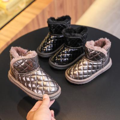 China 2021 Winter New Children's Shoes Boys And Girls Cotton Shoes Boys And Girls Western Style Casual Bright Face With Warm Snow Boots for sale