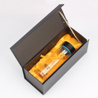 China Recycled Materials Wintop Christmas Liquor Bottle Custom Luxury Packaging Gift Boxes for sale