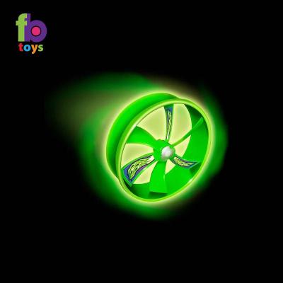 China Flight Disc Pulling Wire Dragon Fly Children Toys Outdoor Flying Bamboo Games Toys Throwing Plastic Flight Disc for sale