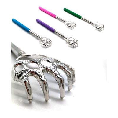 China Body Stainless Steel Retractable Tickling Bear Claw Scratching Colorful Back Metal Scratcher Tickling for sale