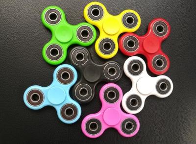 China 2017 best selling in usa Ultra Durable High Speed Exquisite Hand Spinner in blue color, abs material hand spinner for sale