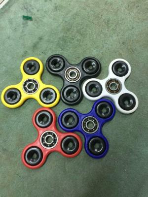 China 2017 Hot Sale Fidget Spinner, Red Color Plastic Material Fidget Spinner Cheap Spinner with 608 Bearing Fidget Spinner for sale