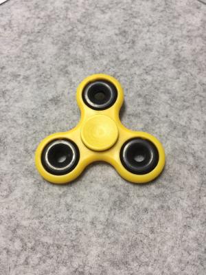 China 2017 Hot Sale Fidget Spinner, High Quality Yellow Color Plastic Cheap Spinner with 608 Bearing for sale