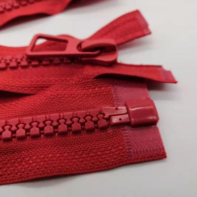 China Environmental Protection Sustainable Plastic Zipper With Recycled Plastic Zipper for sale