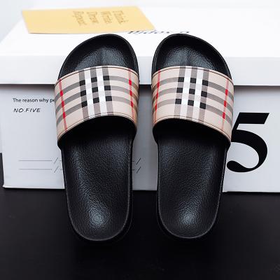 China Fashion Trend Summer Slippers Sandals Lightweight Men Brand Retro Logo House Slipper Casual Flat Slides Slippers For Men for sale