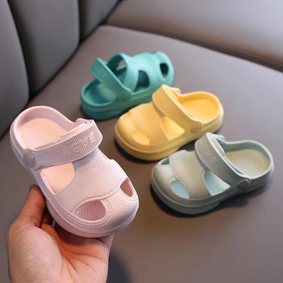 China Wholesale Kids Clogs Baby Shoes Light Lit Funny EVA Clogs Shoes Kindergarten Shoes for sale