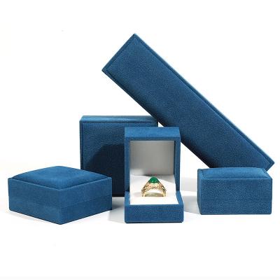 China Modern Custom Luxury Velvet Ring Bracelet Boxes, Jewelry Boxes for sale