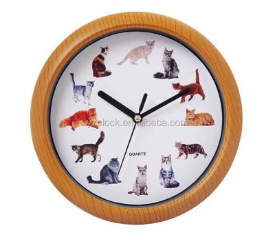 China Plastic Antique Style Wall Clock Manufacturer for sale