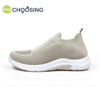 China 2022 Fashion New Coming Trend Sports Shoes Women's Flat Soles Sports Shoes Running Shoes for sale