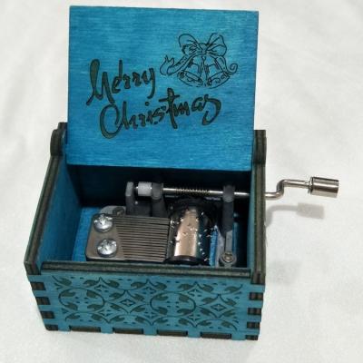 China Popular Environmentally Friendly Melody Hand Crank Laser Engraved Crank Gift Wooden Music Box for sale