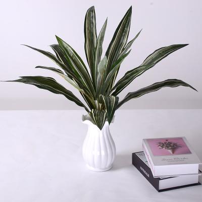 China Europe Plants Wholesale Artificial Plants Plastic Indoor Outdoor Decoration Artificial Tropical Plants for sale