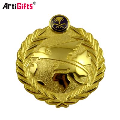 China Custom High Quality 3D Badge Maker Gold Plated Metal Badge With Box for sale