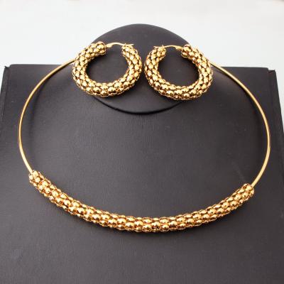 China Gold and Silver Color Non-fading Fashion Jewelry New Stainless Steel Necklaces Earring Set For Women Necklace Jewelry Set for sale