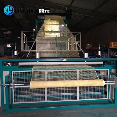 China Plastic Net Plastic Square Machine Fence Net Machine for sale