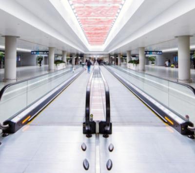 China Da movimentação movente exterior interna da C.A. da passagem de 6 graus escada rolante lisa no aeroporto à venda