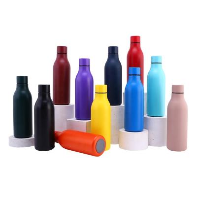 China Sustainable SUNTQ 550ml Spray rubber painted stainless steel sport yoga bottle botellas de agua stainless steel sport water bottles for sale