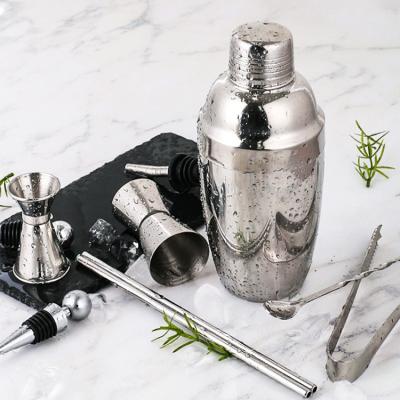 China Stainless Steel 700ml Viable High Quality Metal Ice Hammer Cocktail Shaker Bar Holding Mixing Tool Kit With Bracket Bar Tools for sale