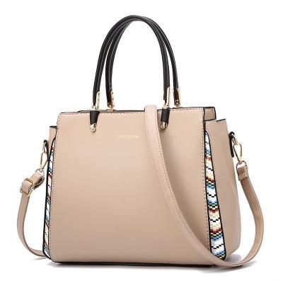 China Daily used 2021 hot sale large capacity handbags girls handbag young lady fashion purses for ladies for sale