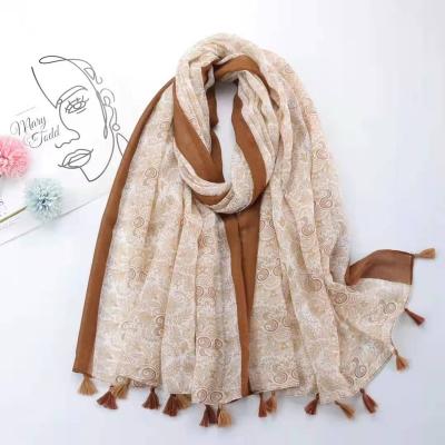 China Soft touch feeling spring/summer new ethnic style printed polyester twill long scarf women's scarf sun protection shawls and other scarves for sale