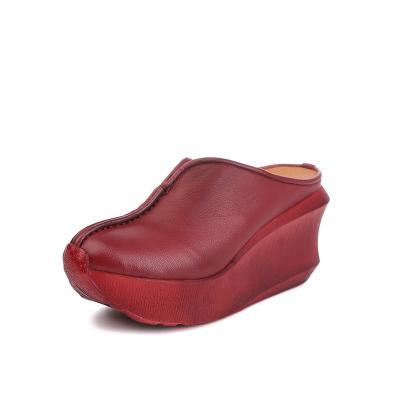 China S511 2020 Summer Hot Style Ladies Slippers Sandals Genuine Leather Platform Sponge Cake With Middle Heel Baotou Casual H for sale