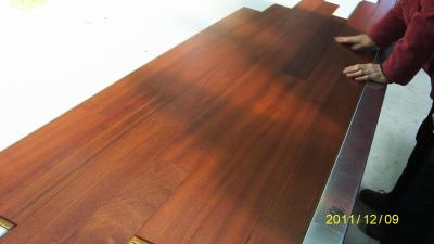 China Jatoba dirigió solar solando la superficie handscraped y apenada en venta