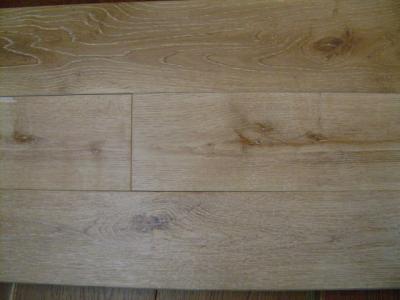 China Oak Solid Flooring brushed, and white Grian color for sale