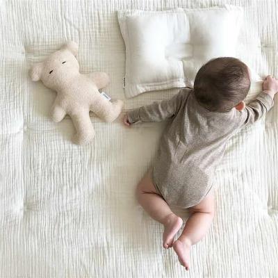 China Anti-Pull Baby Newborn Pillow Pure Cotton Gauze Head Shaped Pillow Baby Bedding Room Washable Nursing Decor Dropship for sale