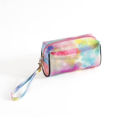 China Fashoion Wholesale Hot Selling Waterproof Nylon Zipper Customize Travel Lady Cosmetic Bag Holographic PU Makeup Pouch for sale