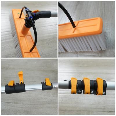 China Telescopic Solar Panel Cleaning Brush With Adjustable Aluminum Handle zu verkaufen