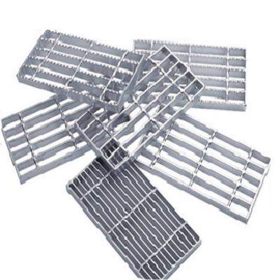 China Direct Selling Traditional Solid Color Q235 Safe And Reliable Serrated Bar Steel Grate For Business for sale