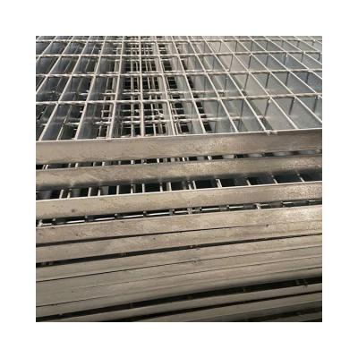 China Traditional Stainless Metal Grid Lattice Driveway Pressure-Locked Road Drainage Steel Grate for sale