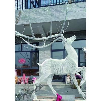 China Garden Deocration Garden Decoration Holding High Quality Stainless Steel Art Design Hollowed Out Sika Deer Sculpture Sika Deer Statue for sale